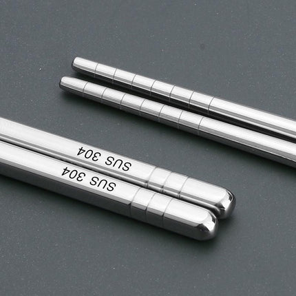 Elevate Your Culinary Experience with the Elegant Non-Slip Chopsticks Set - Très Elite