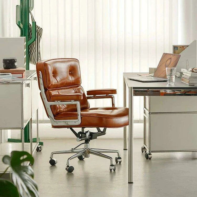 Elevate Your Office with the Luxurious Leather Executive Swivel Chair