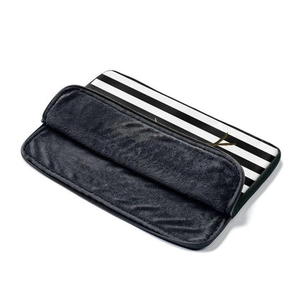 EliteChic Laptop Sleeves - Stylish Armor for Your Tech Essentials - Très Elite