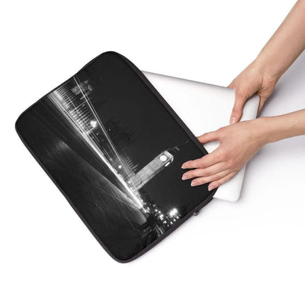 EliteGuard Laptop Protector Sleeve - Exceptional Safety for Your Device