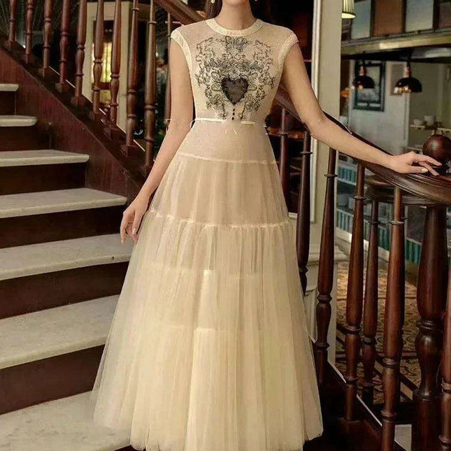 Embroidered Pleated O-neck Dress with Slim Waist for Women