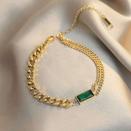 Emerald Elegance Geometric Rectangle Necklace - A Touch of Timeless Sophistication - Très Elite