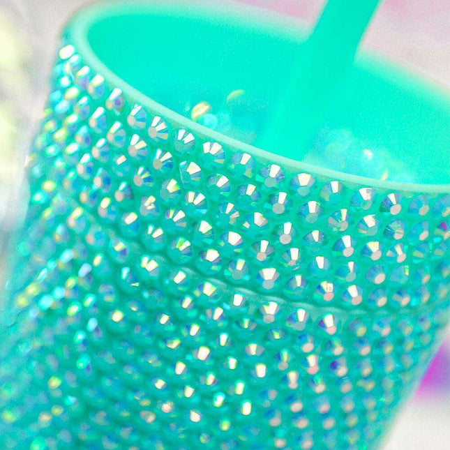 Emerald Elegance Rhinestone-Studded Tumbler for Luxurious Hydration
