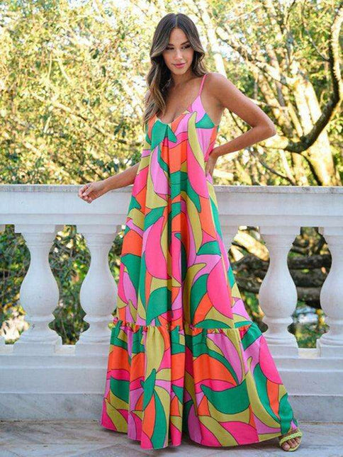 Enchanting Boho Floral Maxi Dress with Striking Backless Detail