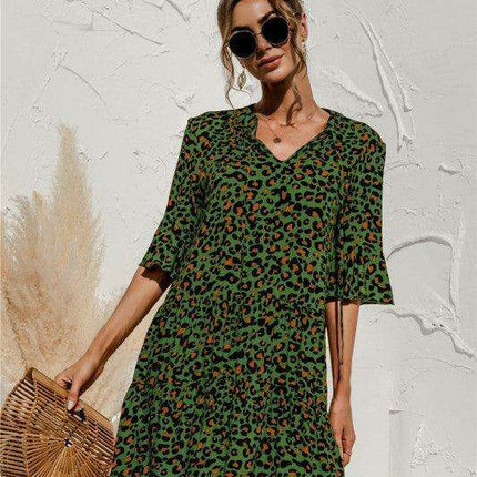 Enchanting Floral V-Neck Maxi Dress with Elegant Trumpet Sleeves and Delightful Cake Accents - Très Elite