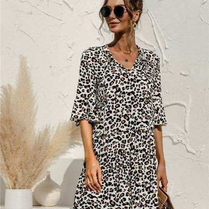 Enchanting Floral V-Neck Maxi Dress with Elegant Trumpet Sleeves and Delightful Cake Accents - Très Elite