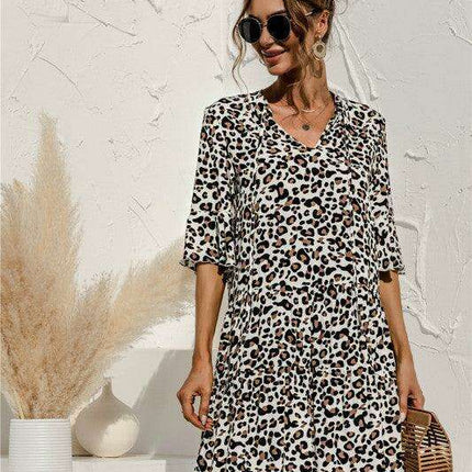 Enchanting Floral V-Neck Maxi Dress with Elegant Trumpet Sleeves and Delightful Cake Accents - Très Elite