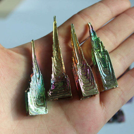 Enchanting Green Bismuth Pyramid: A Natural Treasure of Radiance - Très Elite