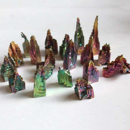Enchanting Green Bismuth Pyramid: A Natural Treasure of Radiance - Très Elite