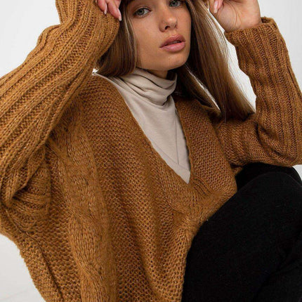 Enchanting Heart-Shaped Neckline Sweater - A Cozy and Fashionable Knit for Any Occasion - Très Elite