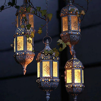 Enchanting Metal Lanterns for Tranquil Outdoor Settings - Très Elite