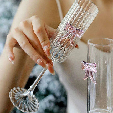Enchanting Pink Butterfly Bowknot Glass Goblet – Elegant Drinkware for Every Festivity - Très Elite
