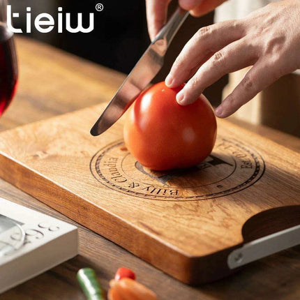 Engraved Walnut Cutting Board: A Unique Personalized Gift for Every Occasion - Très Elite