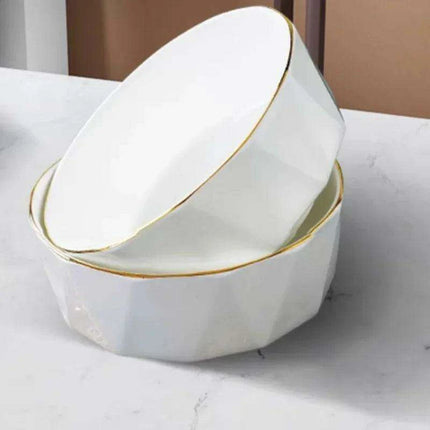 Enhance Your Dining Aesthetics with Portable White Ceramic Tableware and Cutlery Set - Très Elite