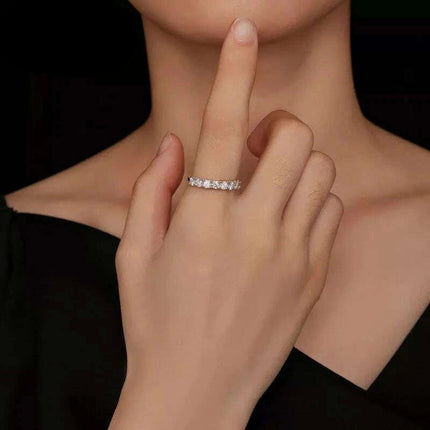 Eternal Sparkle Eco-Friendly Moissanite Engagement Ring - BAMOER's Luxurious Choice - Très Elite