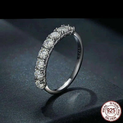Eternal Sparkle Eco-Friendly Moissanite Engagement Ring - BAMOER's Luxurious Choice - Très Elite
