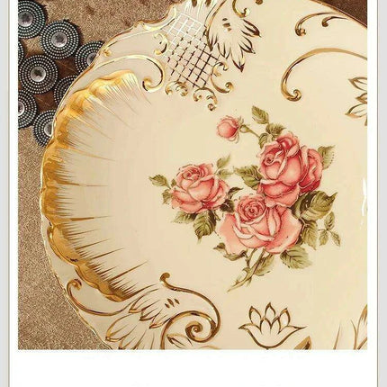 European Ceramic Dinnerware Set for Elegant Dining Occasions - Très Elite