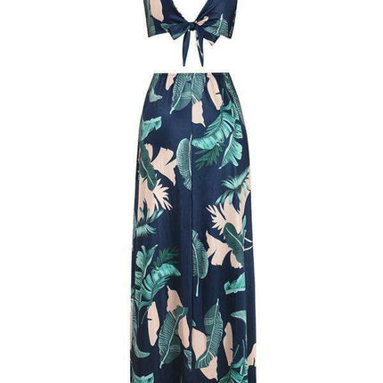 Exotic Elegance: Women's Backless Deep V Dress with Stunning Slit - Très Elite