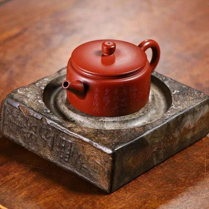 Exquisite 150ML Handcrafted Yixing Purple Clay Teapot - Authentic Dahongpao Mud Soaking Kettle for Chinese Tea Culture - Très Elite