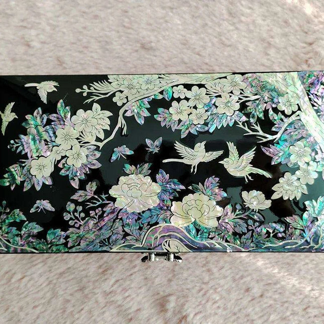 Exquisite Abalone Shell Jewelry Organizer - Handcrafted Mother of Pearl Keepsake Box for Timeless Treasures - Ideal for Gifting