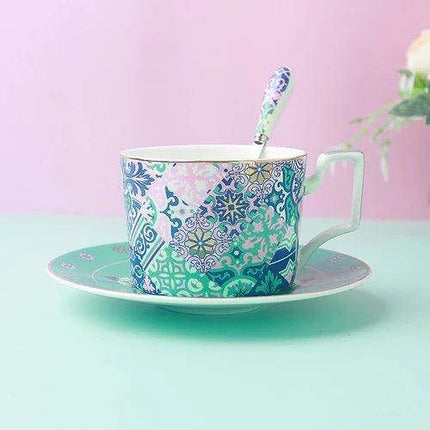 Exquisite Bone China Tea Cup Collection for Refined Tea Lovers - Très Elite