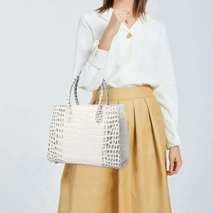 Exquisite Crocodile Leather Tote - A Statement of Sophistication - Très Elite