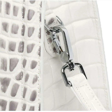 Exquisite Crocodile Leather Tote - A Statement of Sophistication - Très Elite