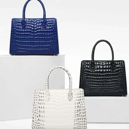 Exquisite Crocodile Leather Tote - A Statement of Sophistication - Très Elite