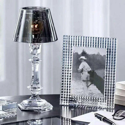 Exquisite Crystal Candle Holder for Elegant Occasions - Très Elite