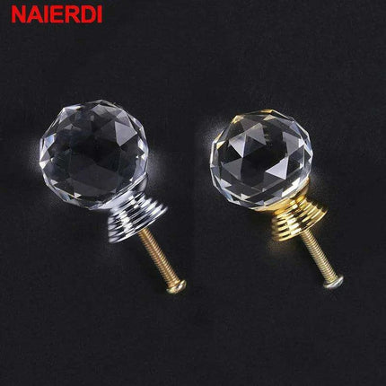 Exquisite Diamond-Cut Crystal Glass Cabinet Knobs for a Stylish Home Upgrade - Très Elite