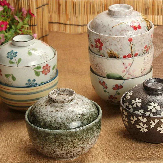 Exquisite Hand-Painted Japanese Porcelain Stew Bowl Set with Lids - Très Elite