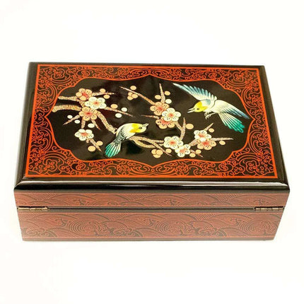 Exquisite Handcrafted Chinese Lacquer Jewelry Box with Mirror - A Beautiful Keepsake for Your Treasures - Très Elite