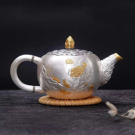 Exquisite Handcrafted Silver Kung Fu Tea Set - Très Elite