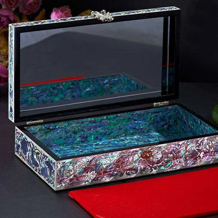 Exquisite Mother of Pearl Butterfly Keepsake Box with Elegant Lid - Très Elite