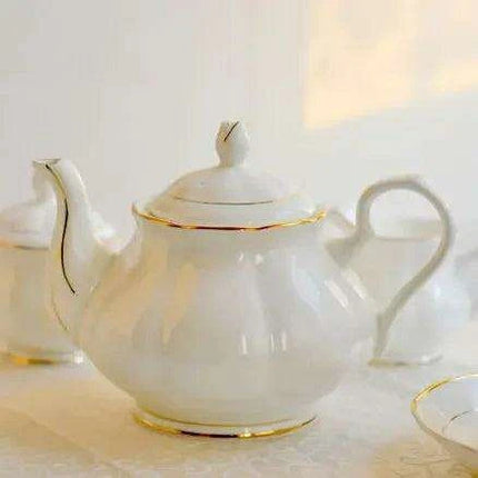 Exquisite Phnom Penh Teapot and Bone China Tea Collection - Très Elite