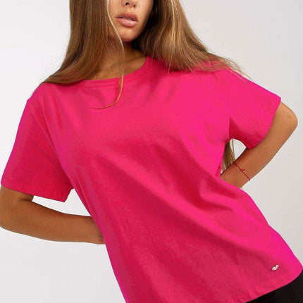 Extended Back Round Neck Tee for Women with Short Sleeves