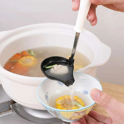 Extended Handle Ladle with Precision Pouring Spout for High-Temperature Cooking - Très Elite