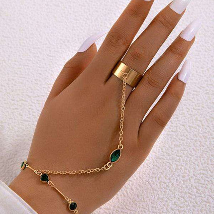 Extravagant Chain Ring - Bold Alloy Fashion Statement Piece - Très Elite