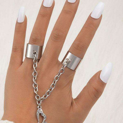 Extravagant Chain Ring - Bold Alloy Fashion Statement Piece - Très Elite