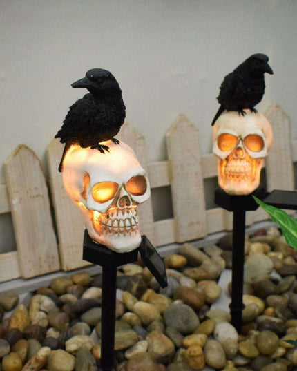 Ethereal Solar Skull Crow Lights for Enchanting Halloween Gardens