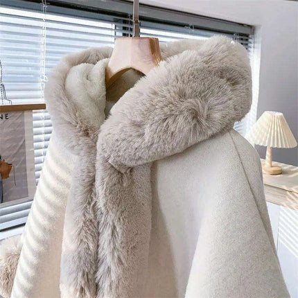 Fabulous Fur-Trimmed Batwing Poncho for Trendsetting Women - Très Elite