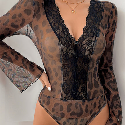 Fashion Leopard Print Sexy Mesh Splicing Trumpet Sleeve Bodysuit..
