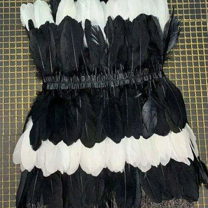 Feathered Elegance Strapless Evening Dress: A Showstopper for Nighttime Events - Très Elite