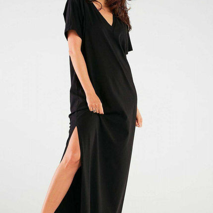 Feminine Elegance Side-Slit Maxi Dress - Très Elite
