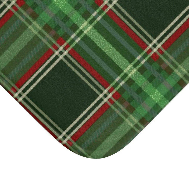 Festive Plaid Christmas Bath Mat for a Cozy Bathroom Retreat