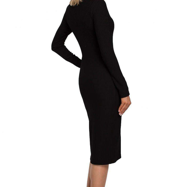 Figure-Flattering Ribbed Knit Daydress