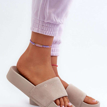 Flip-flops model 195431