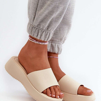 Flip-flops model 198443 - Très Elite