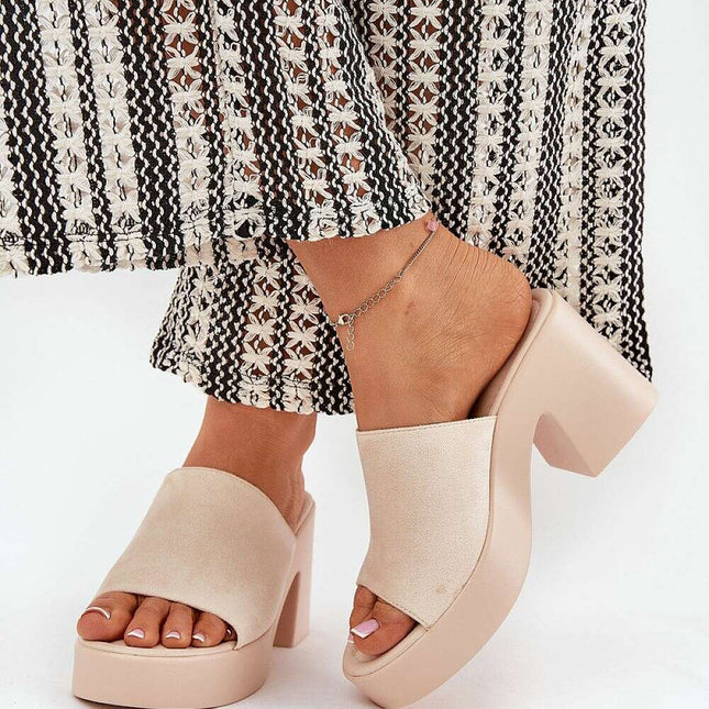 Flip-flops model 209939