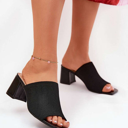 Flip-flops model 211021